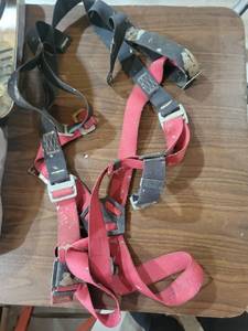 lot 20544 image: Safety Climbing Harness with Multiple Buckles - Retail $45