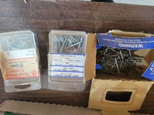 lot 20564 image: Mixed Hardware nails and sheet metal Screws Lot - Retail $15