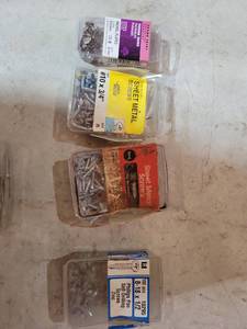 lot 20580 image: Mixed Hardware Fasteners and Screws Lot - Retail $15