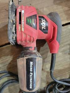 lot 20592 image: SKIL Pressure Control sheet sander - Retail $45
