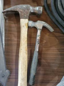 lot 20617 image: Claw Hammers Set of Two with Wood and Fiberglass Handles - Retail $15