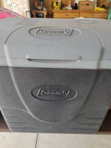 lot 20628 image: Coleman Thermoelectric Cooler with Car Adapter - Retail $40
