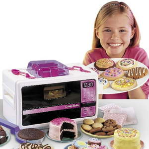 lot 20629 image: Easy-Bake Oven and Snack Center from 1997 - Retail $235