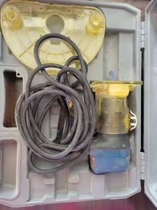 lot 20630 image: Electric Router with Carrying Case and Accessories - Retail $75