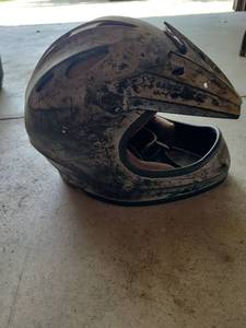 lot 20643 image: Gamer Motocross Helmet with Skull Graphics size small - Retail $25