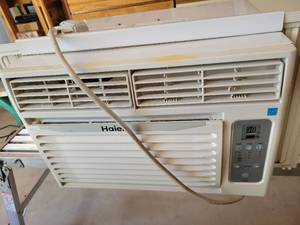 lot 20696 image: Haier 7800 BTU Window Air Conditioner  - Retail $150