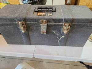 lot 20704 image: Mixed Automotive and Hand Tool Lot in toolbox - Retail $25