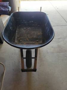 lot 20706 image: Heavy Duty Construction Wheelbarrow - Retail $65