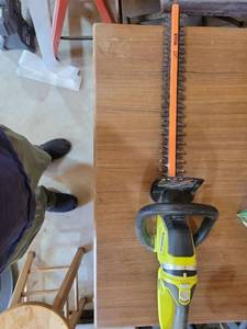 lot 20755 image: Ryobi ONE 22-Inch Cordless Hedge Trimmer - Retail $89