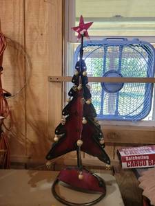 lot 20771 image: Decorative Metal Christmas Tree with Star Topper - Retail $25