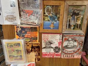 lot 20780 image: Western Movie Memorabilia and Comic Collection - Retail $25