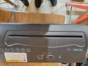 lot 20788 image: Royal CX6 Paper Shredder - Retail $25