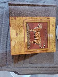 lot 20811 image: Leopard Print photobook - Retail $15