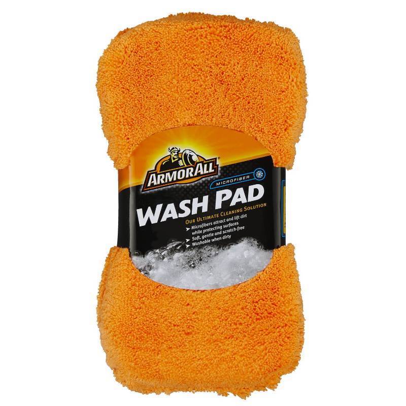 lot 29962 image: Armor All Car Wash Pad, Microfiber Car Wash Supplies for Cars, Trucks and Motorcycles - Retail $8