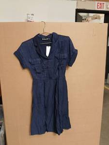 lot 42351 image: Navy Blue Short Sleeve Jumpsuit with Belt Size XS - Retail $25
