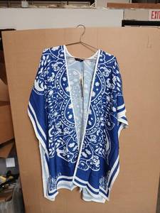 lot 42359 image: Blue and White Paisley Print Kimono Swimsuit Cover - Retail $15