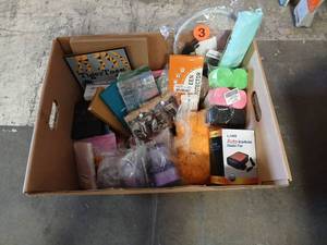 lot 61857 image: Mystery Box
