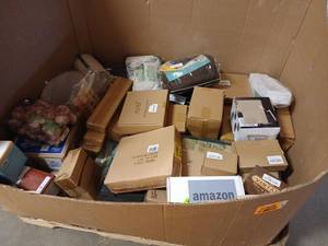 lot 7823 image: Mystery Pallet