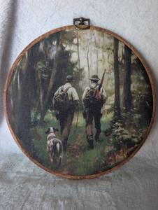 lot 2909 image: Decorative Faux Embroidery Hoop with Hunting Scene - new