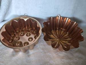 lot 2921 image: Copper Colored Metal Jello Molds with Hanging Loops - 2 ct