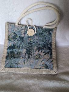 lot 2951 image: Tapestry Print Jute Tote Bag with Rope Handles