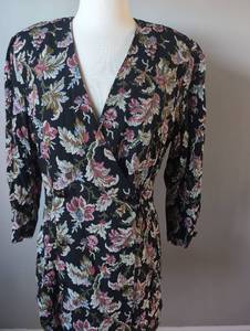 lot 2960 image: Black Floral Brocade Jacket with Button Detail - Size 10