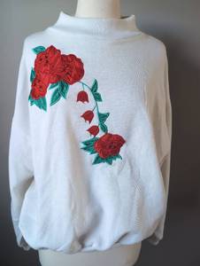 lot 2969 image: Vintage Turtleneck Sweater with Red Rose Embroidery - Large