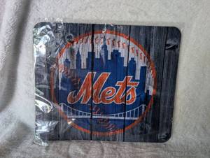 lot 2978 image: New York Mets Mouse Pad - new