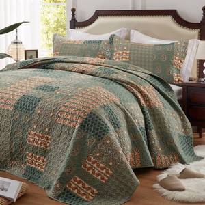 lot 787 image: LEAONME 2 Pieces Twin Size Quilt Set Olive Green Paisley Bedspread Coverlet Lightweight Microfiber Bedding Set 68x86 Inch Bed Cover for All Seasons (1 Quilt, 1 Pillow Sham) - Retail $46