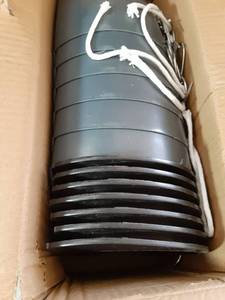 lot 884 image: HOSTIC 7 Packs Lazy Flower Pots Shelf Water Planter Pot of Walls Self Watering Flowerpot with Hooks Suitable for Indoor and Outdoor Black - Retail $26