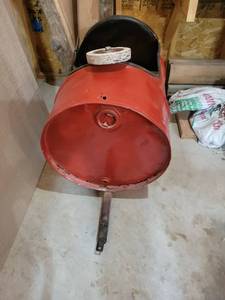 lot 1 image: Red Metal barrel car 42in length