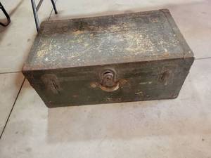 lot 20 image: Military Style Storage Trunk with Metal Hardware