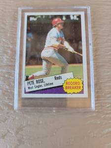 lot 119 image: Classic Baseball Card Collection - Pete rose