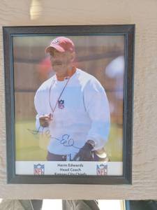 lot 172 image: Herm Edwards Kansas City Chiefs Head Coach Signed Framed Photograph