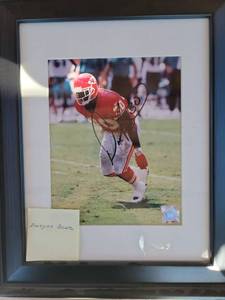 lot 174 image: Dwayne Bowe Kansas City Chiefs Signed Framed Photo