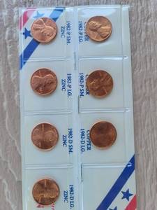 lot 239 image: 1982 Lincoln Cent Collection with Copper and Zinc Varieties
