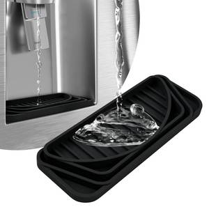 lot 30238 image: Aolso Refrigerator Drip Tray, Frige Water Drip Pan to Cuttable, Silicone Frige Water Drip Pan for Water Dispenser, Fridge, Refrigerator Accessories, Recycle and Dry Quickly (Black) - Retail $7