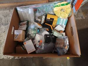 lot 61861 image: Mystery Box