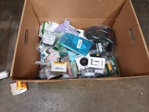 lot 61866 image: Mystery box