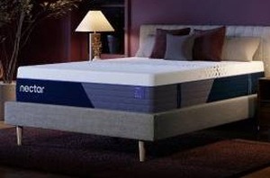 lot 22 image: Nectar Luxe Hybrid Queen Mattress, Retail $1549
