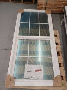 lot 14035 image: Double Hung Vinyl Window, 33.75x 67 78
