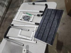 lot 9625 image: Medical Step Stool