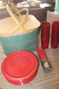 lot 4879 image: Vtg. Picnic Basket with Plates, Cups & Silverware