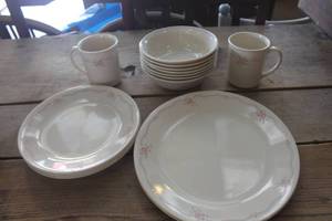 lot 4880 image: Vtg. Corelle Dishes
