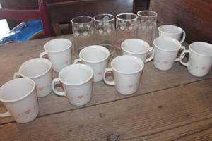 lot 4882 image: Vtg. Forever Yours Corelle Glasses & Coffee Cups