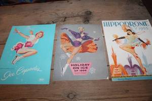 lot 4935 image: Vintage 1950s Ice Capades Souvenir Programs & More