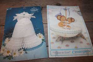 lot 4936 image: IOP Hallmark Centerpieces