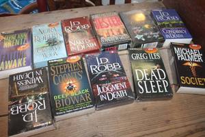 lot 4938 image: NIP Sealed Books on Cassette