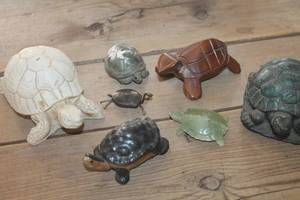 lot 4950 image: Vintage Turtle Figurines