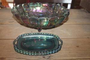 lot 4973 image: Vtg. Carnival Glass Serving Bowl & More